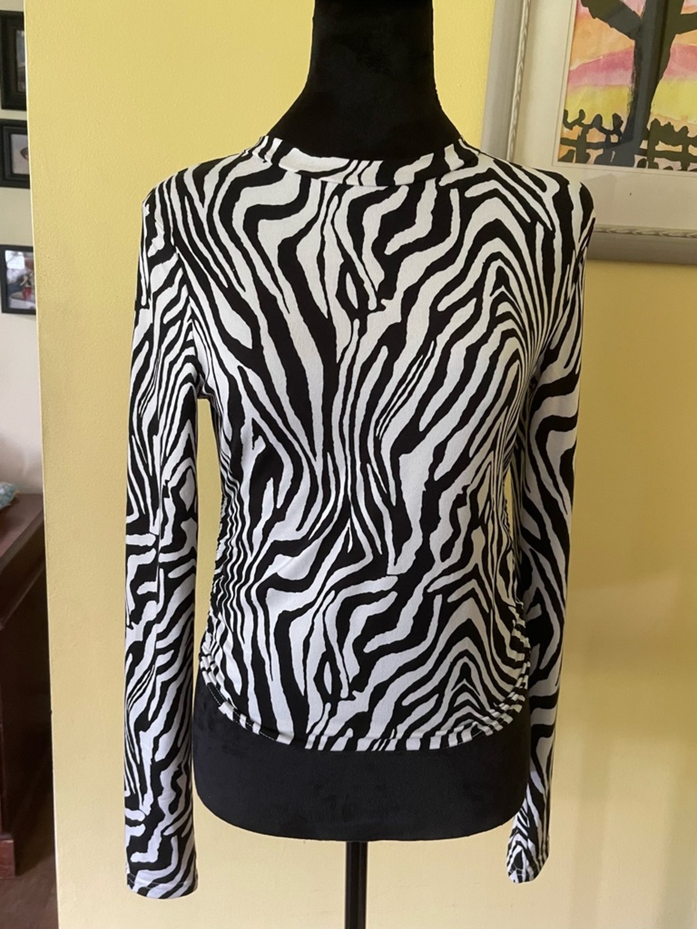 SHEIN Black & White Zebra-Pattern Crew Neck Top